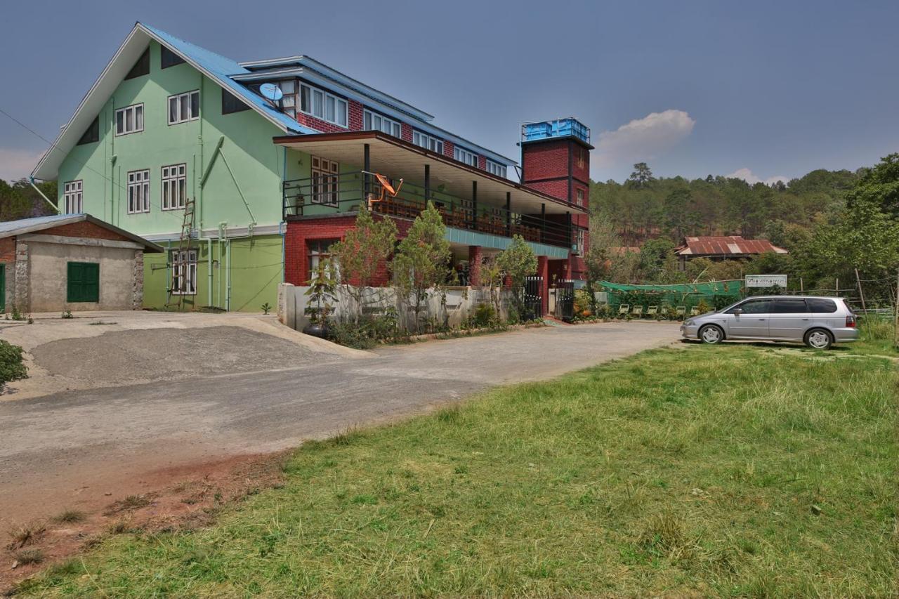 Railroad Hotel Калау Екстериор снимка