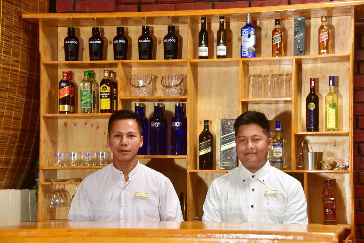 Railroad Hotel Калау Екстериор снимка